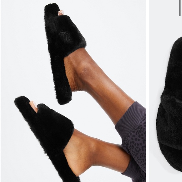 Fabletics Fur Slippers - Picture 3 of 3